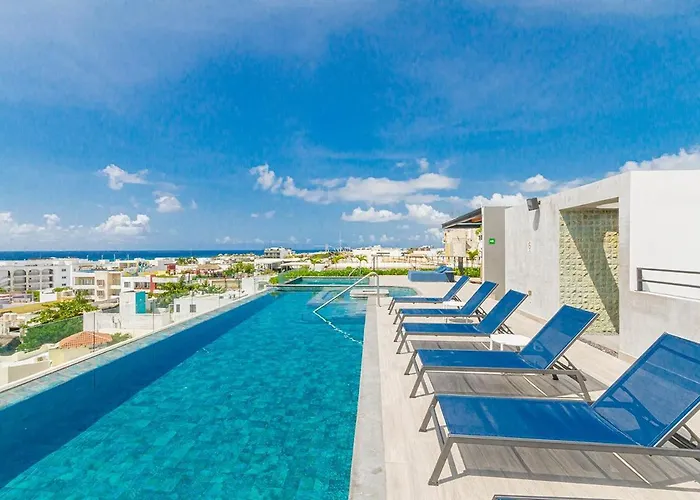 Vibrant Near 5th Avenue * Playa del Carmen